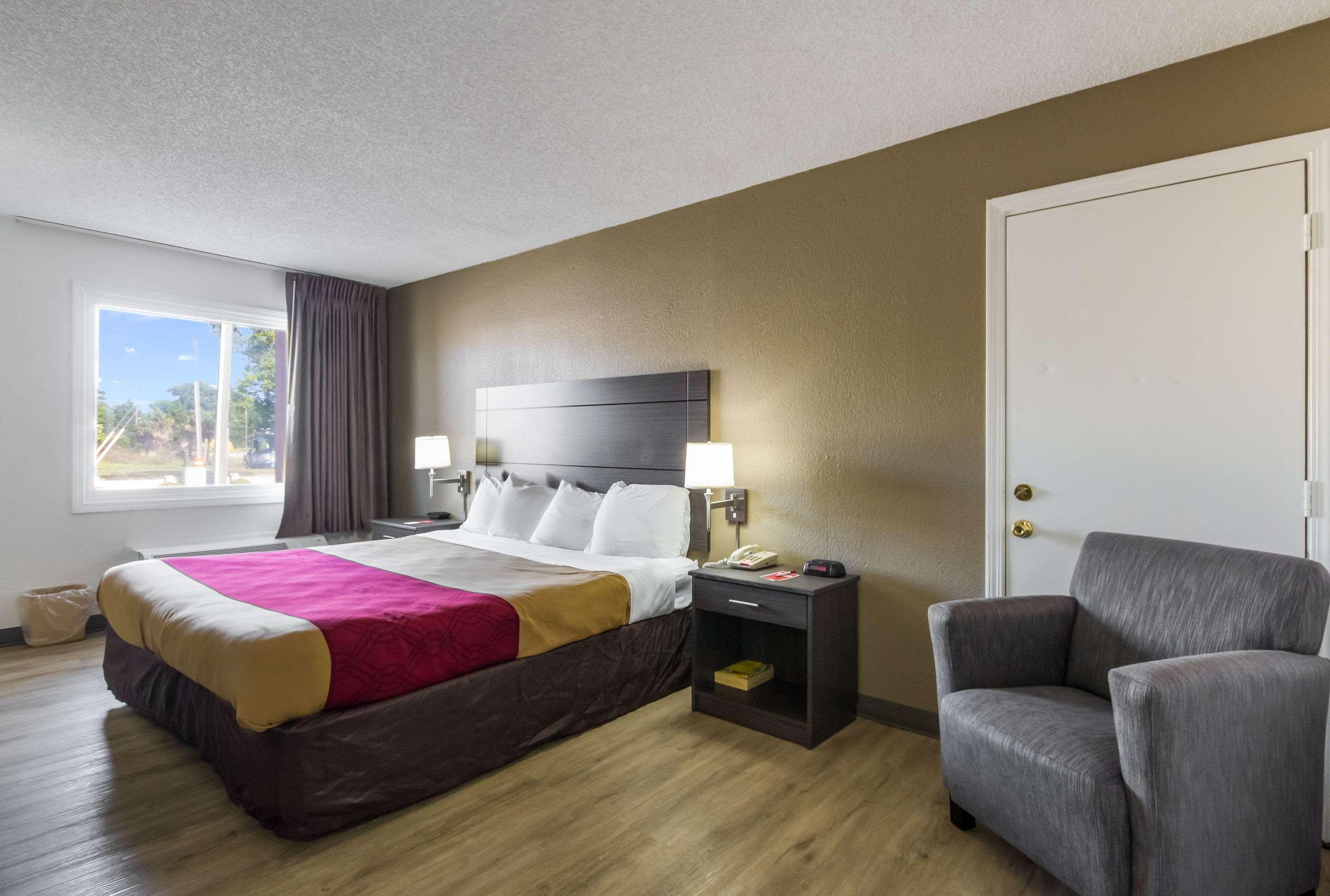 Econo Lodge Little Creek Норфолк Экстерьер фото