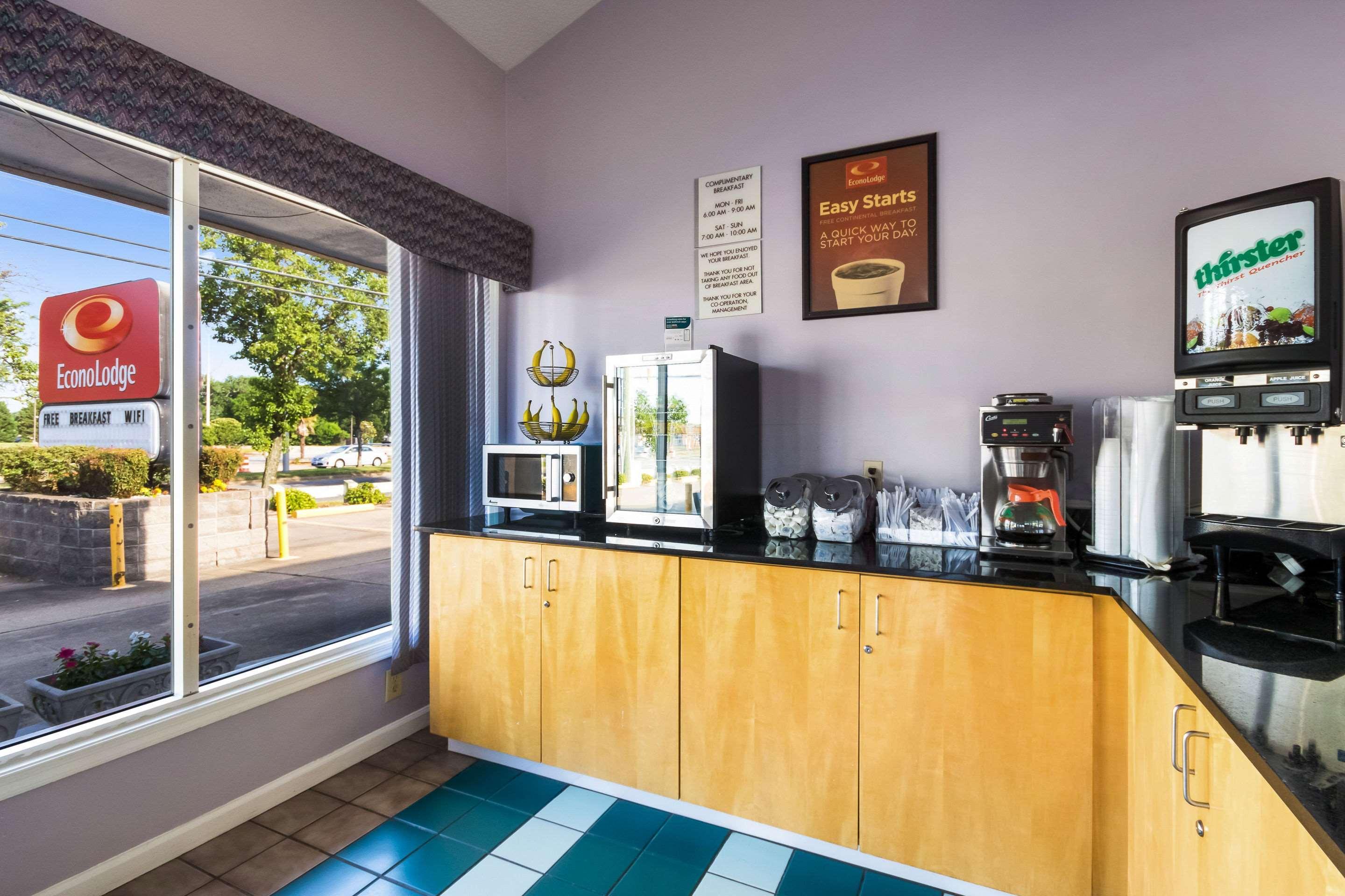Econo Lodge Little Creek Норфолк Экстерьер фото