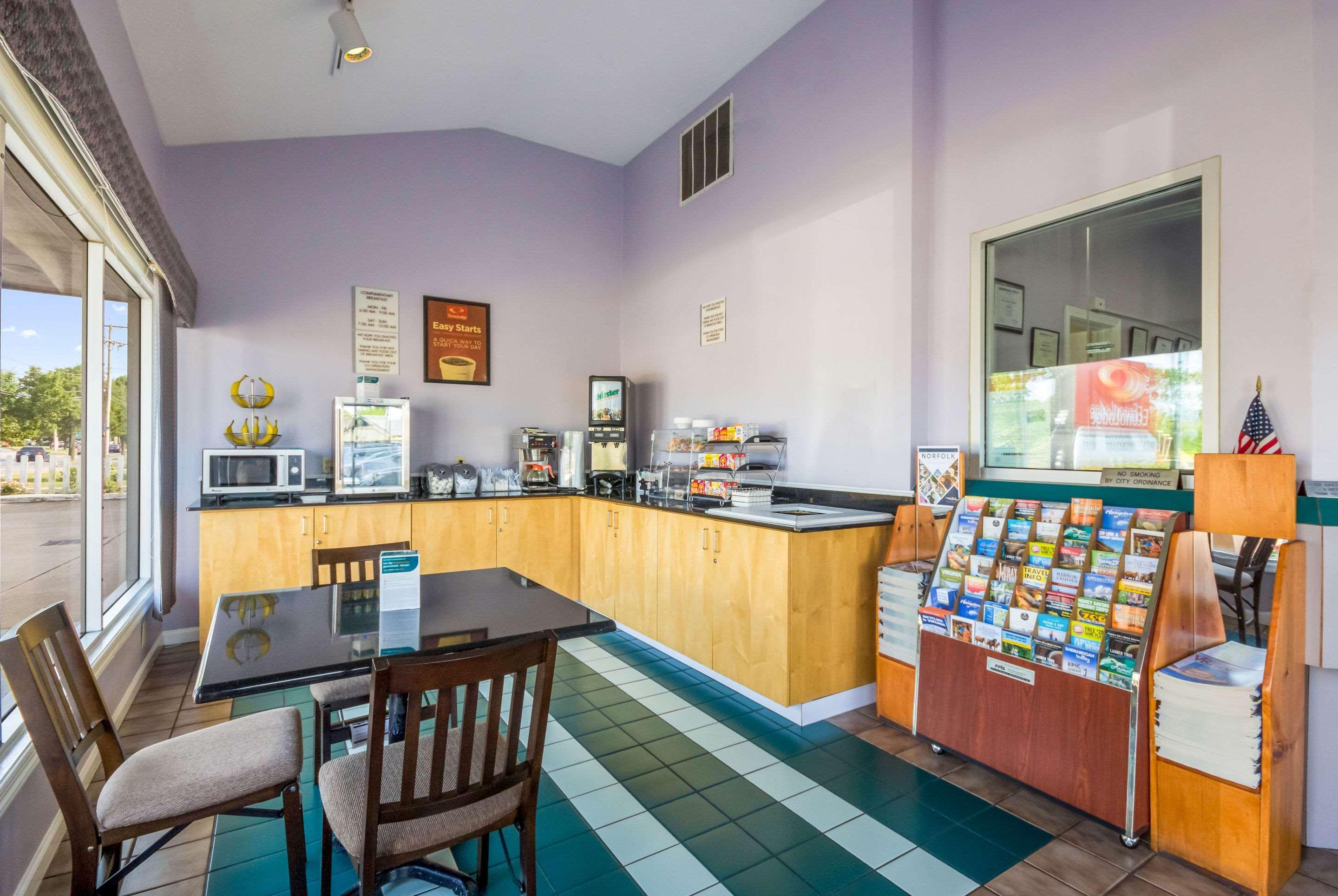 Econo Lodge Little Creek Норфолк Экстерьер фото