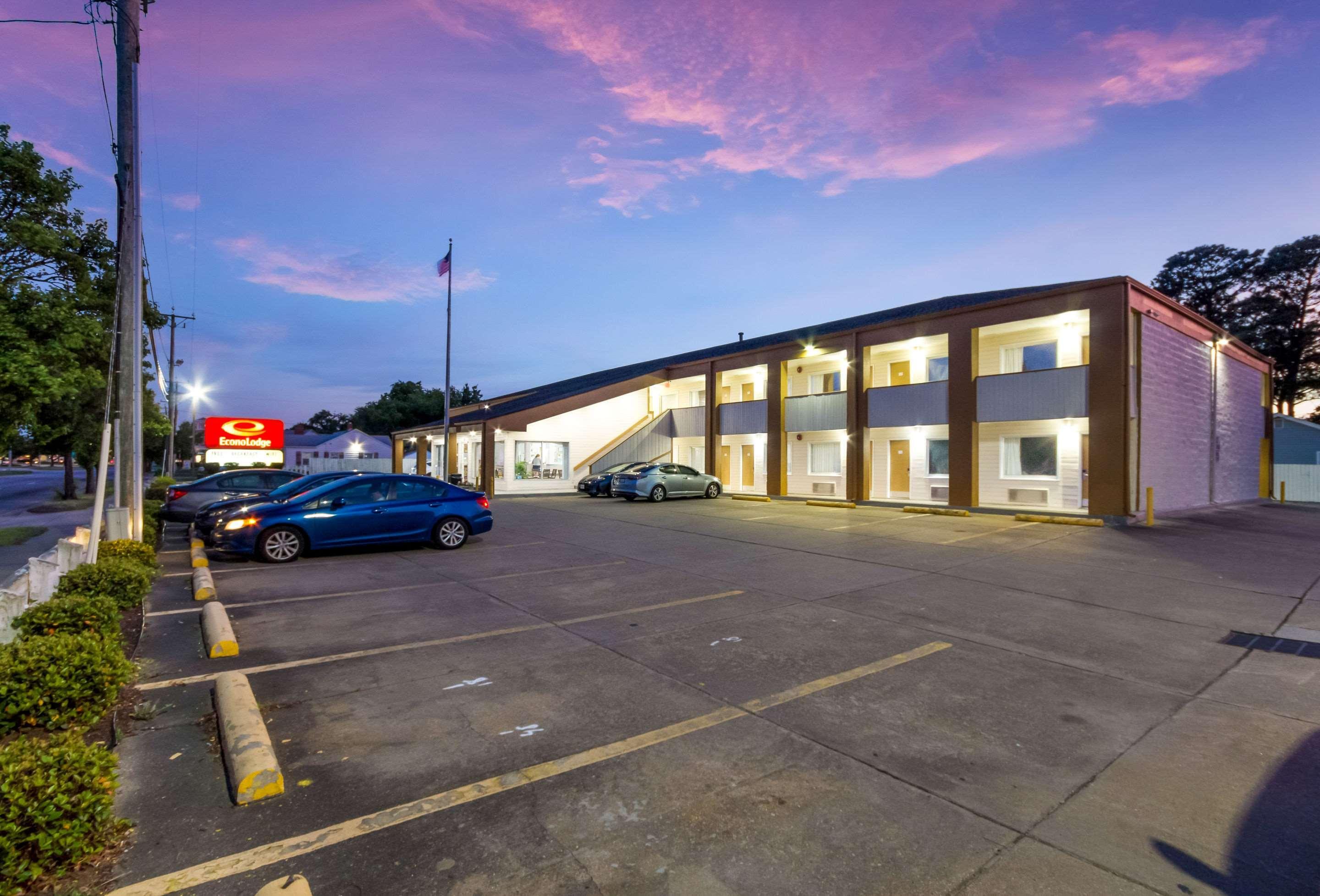 Econo Lodge Little Creek Норфолк Экстерьер фото