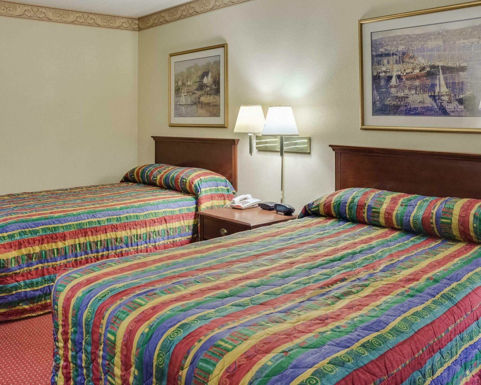 Econo Lodge Little Creek Норфолк Экстерьер фото