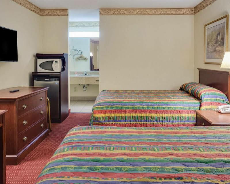 Econo Lodge Little Creek Норфолк Экстерьер фото